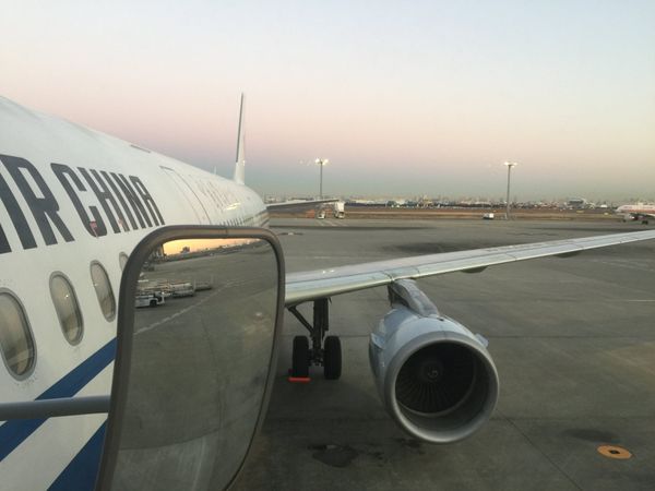 シンガポール・シンガポール「1泊3日北京経由弾丸シンガポール撮影旅行」の写真：CA422 HND-PEK
B-6327...