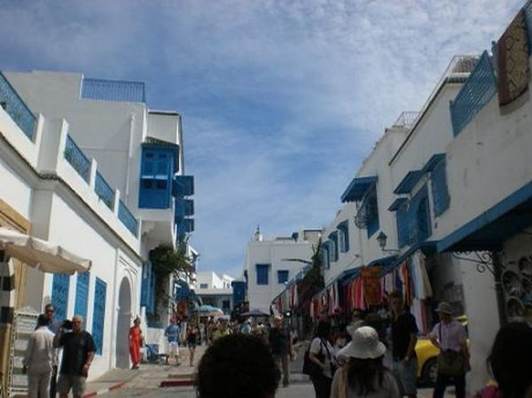 チュニジア・チュニジア「チュニジア」の写真：★3日目

シティ・ブ・サイドです。1時...