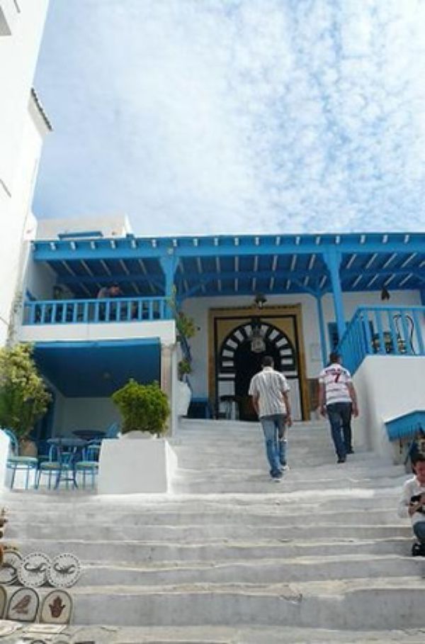 チュニジア・チュニジア「チュニジア」の写真：★3日目

自由時間前に添乗員さんが「チ...