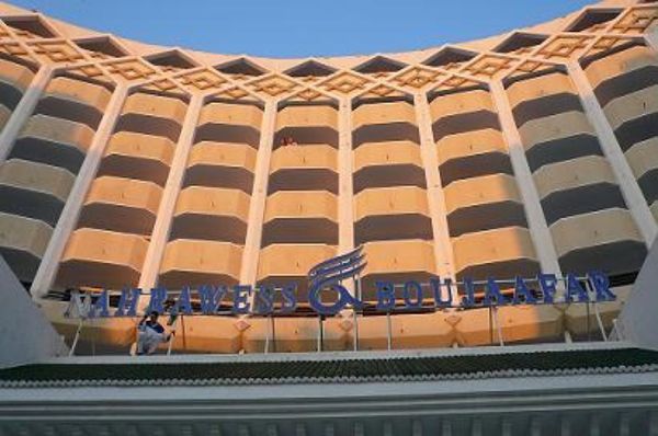 チュニジア・チュニジア「チュニジア」の写真：★1日目

ハマメット散策後は夕食なんで...