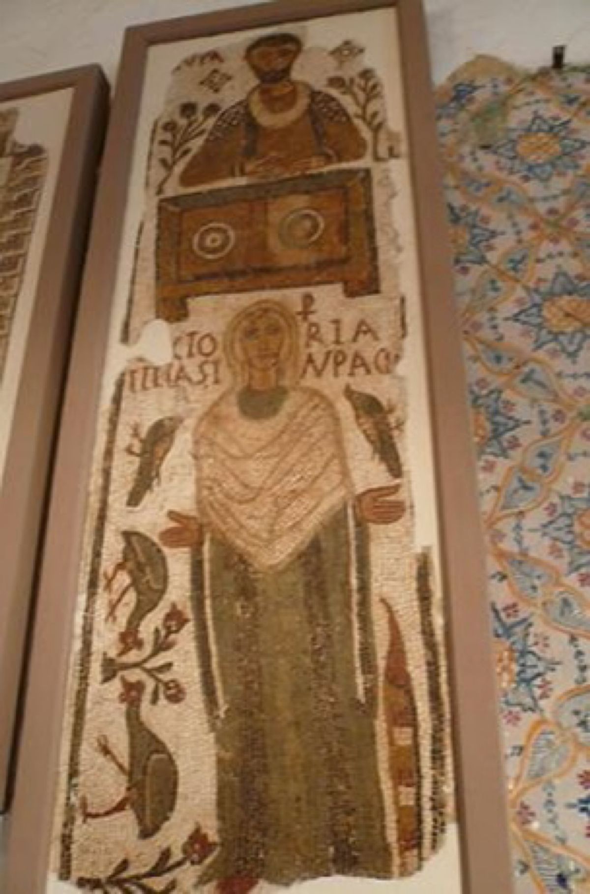 ★3日目

食事の後はバルドー博物館へ。
モザイクが凄い。カタルゴ博物館と...