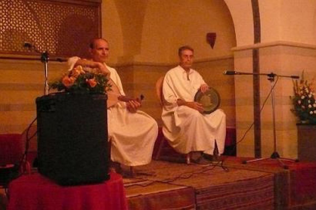 ★3日目

最後の夕食は演奏付。

まずは前菜。これだけでお腹いっぱい(＠...