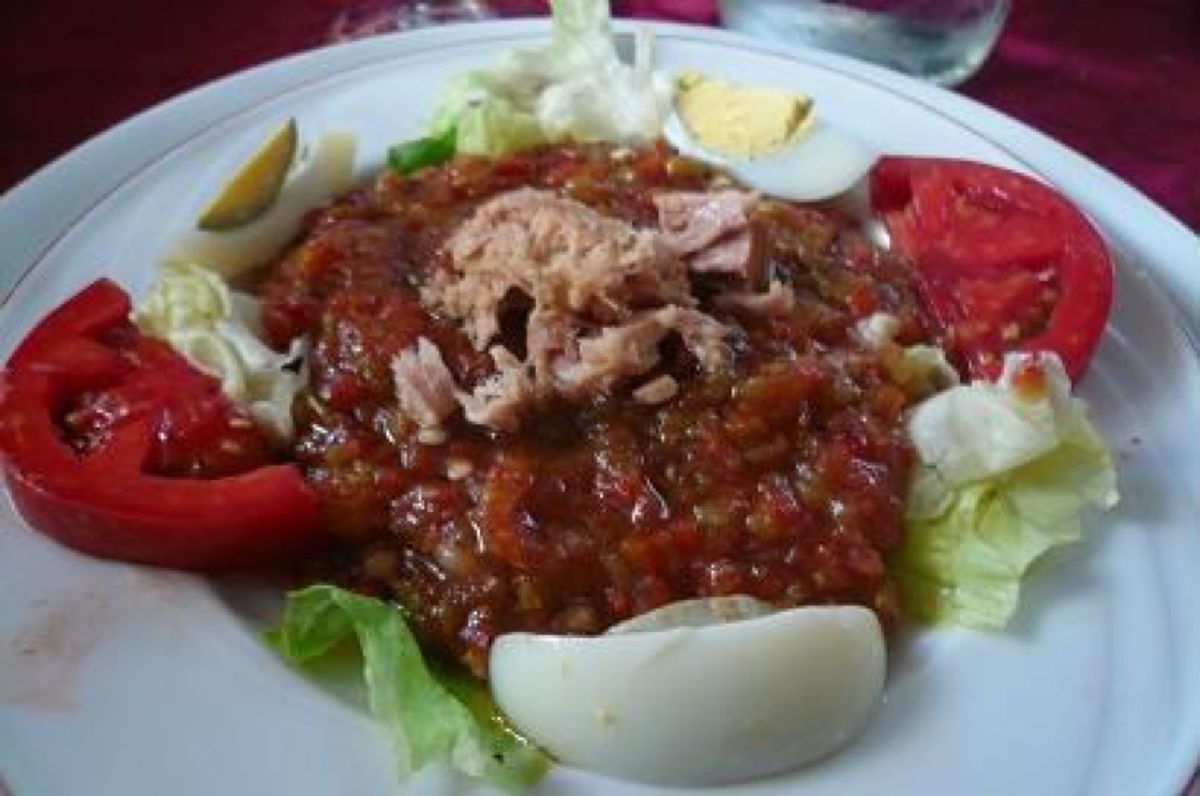 ★2日目

昼食後、ケロアンへ。
ケロアン観光　シディ・サバブ⇒大モスクへ...