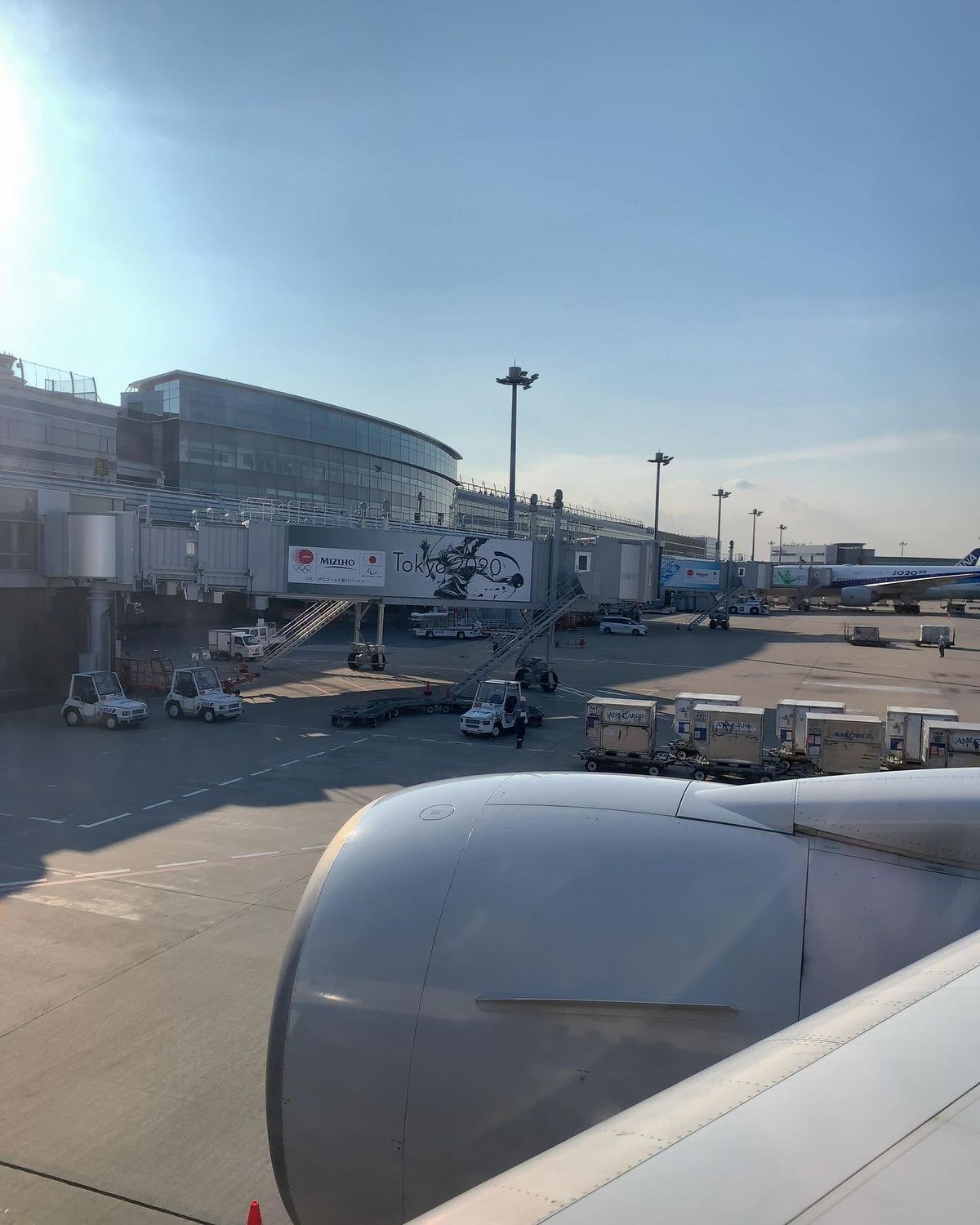 【ミヤビカフェ　神保町】のモーニングは、食パンが美味しかったぁ🍞

後で調...