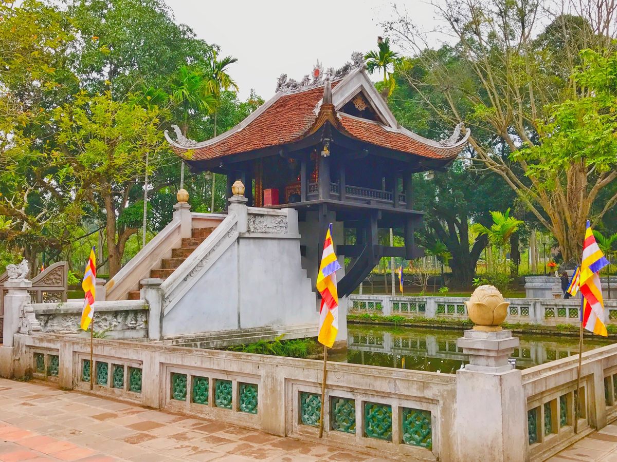 16th Jan. 2017 pic📷

Chùa Một Cột(Diê...