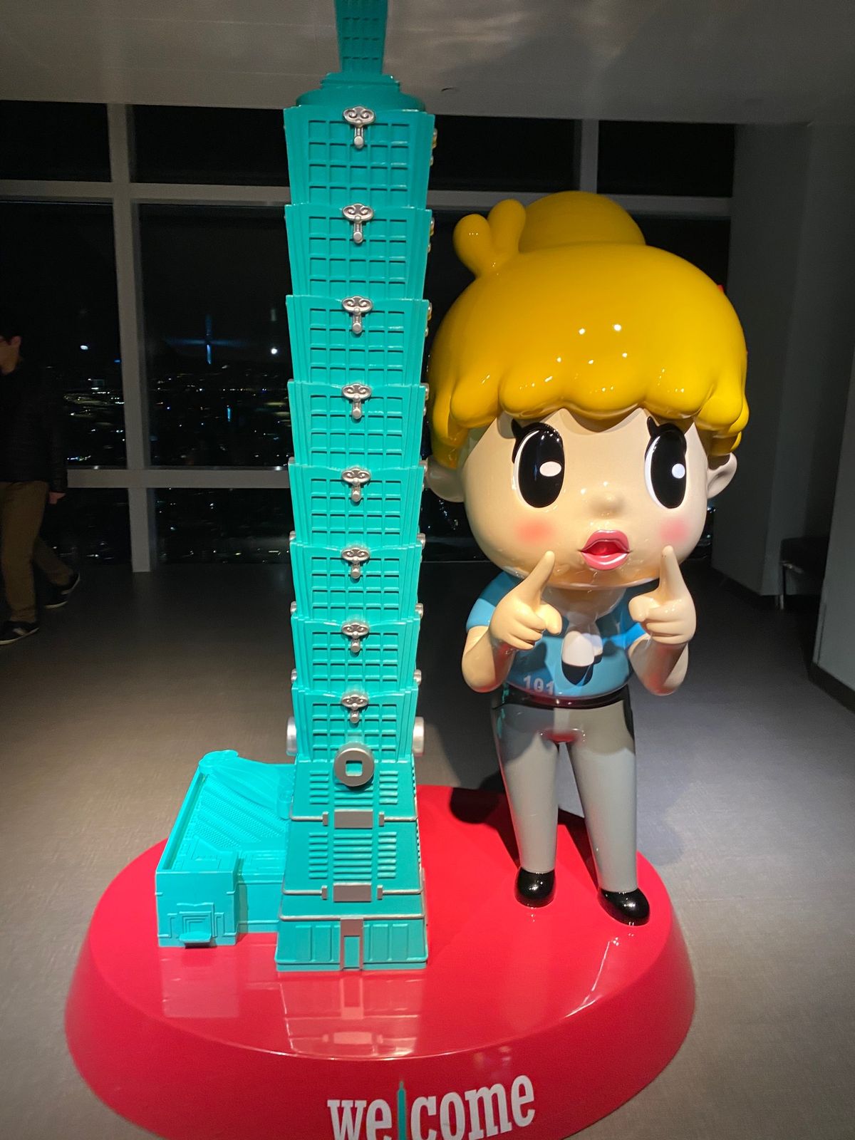 帰国する日に食べたお昼ご飯のお店と
ベタですが台北101