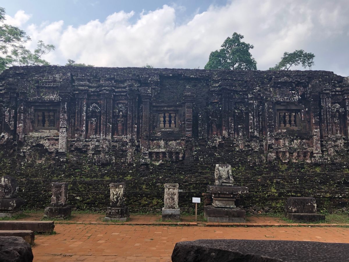 2/4  2日目　オプショナルツアー
世界遺産ミーソン遺跡