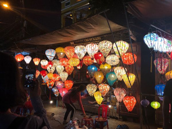 ベトナム・ダナン「世界遺産ホイアン」の写真：ホイアン　ナイトマーケット
