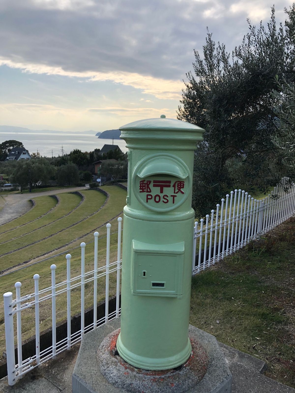 オリーブ公園
オリーブの木
魔女の宅急便
魔法のほうき