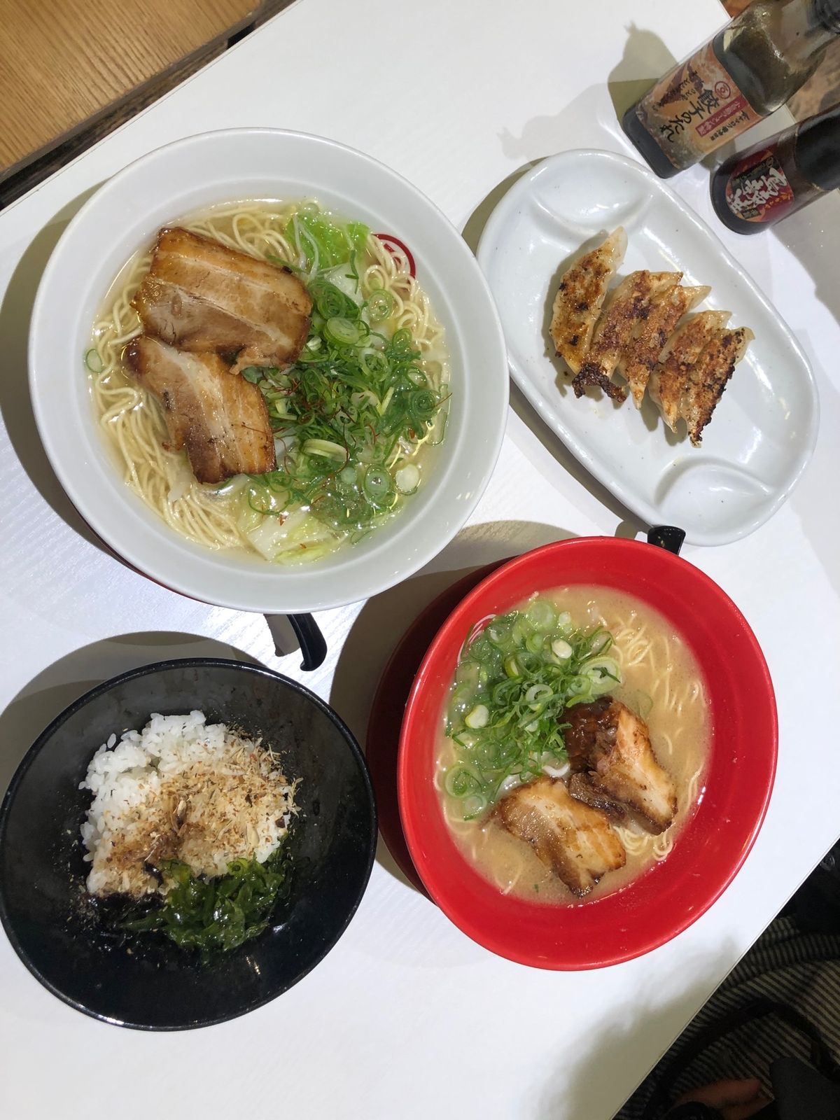小豆島ラーメン🍜hishio
ビールとオリーブ🫒のハーモニー
醤そば&島め...