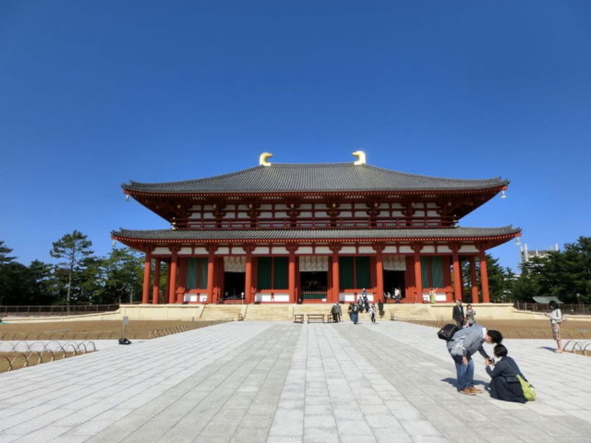 1枚目は中金堂、2枚目は東金堂と五重塔、3枚目と4枚目は国宝館です📷