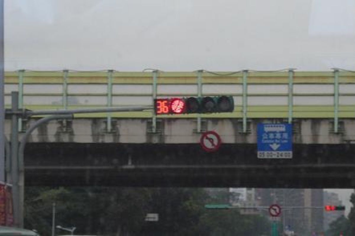 ★4日目

お昼には飛行機に乗るのでDFSに寄っただけです😑

まずはお決...