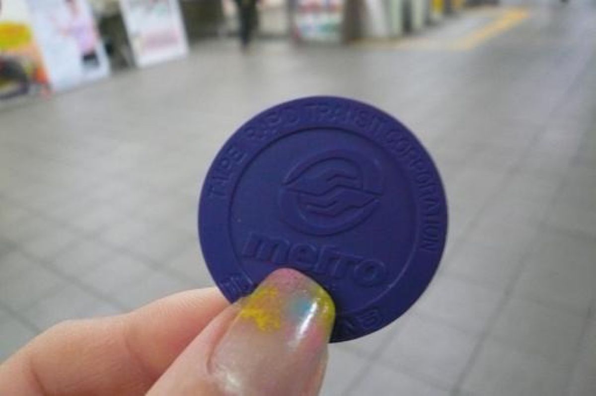 ★3日目

友達が行って見たいと言う【龍山寺 】へ。 
地下鉄で移動です。...