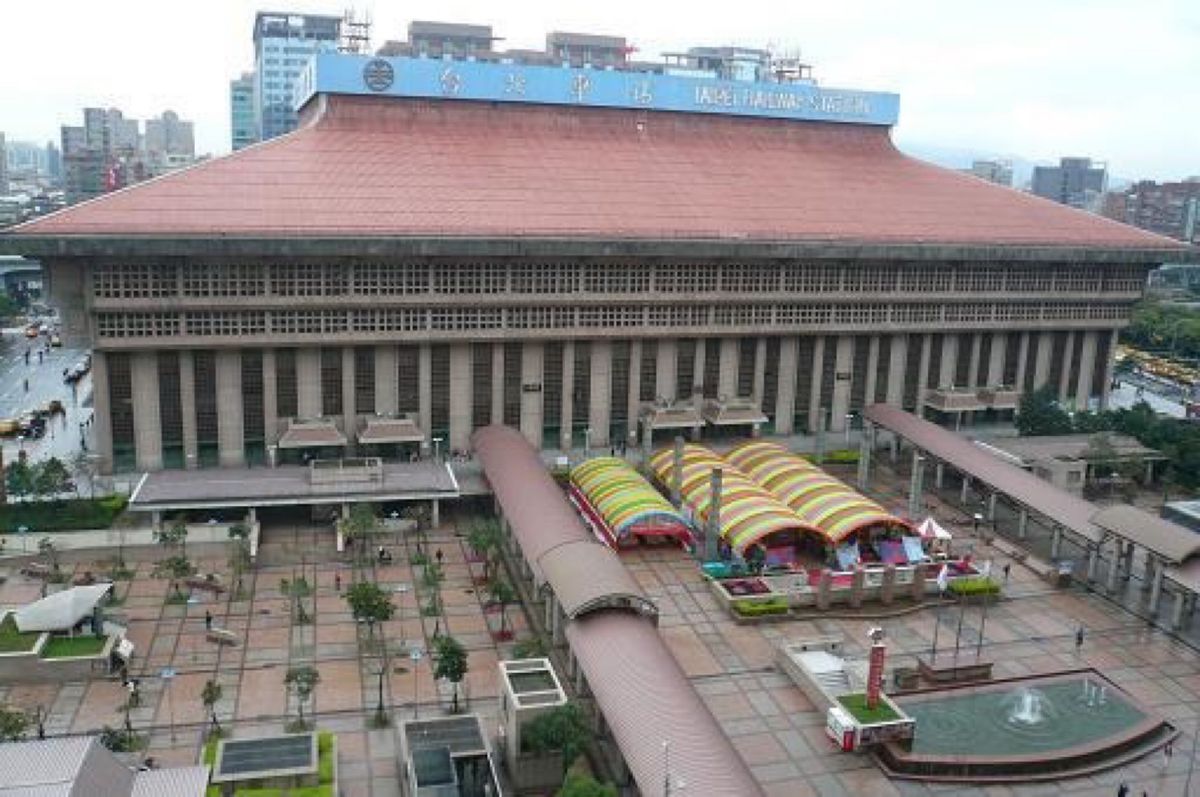 ★3日目

３日目は自由行動。

でもオプショナルツアーが安かったので申し...