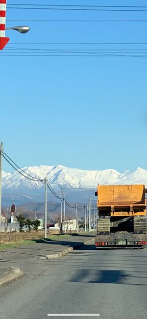 雪山はいつ見ても綺麗です。