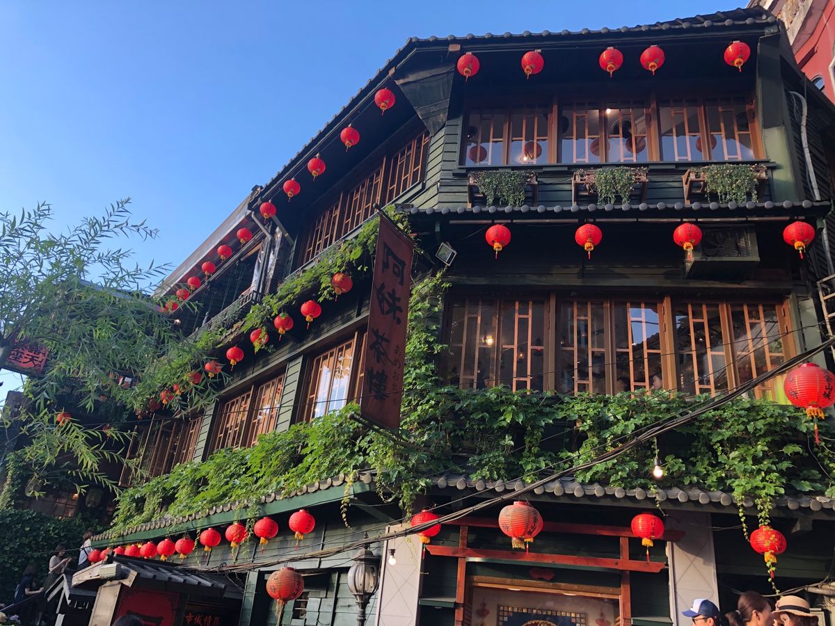 往路のみ夜行バスで大阪に行った＋1泊あり
台湾北部の王道ツアー