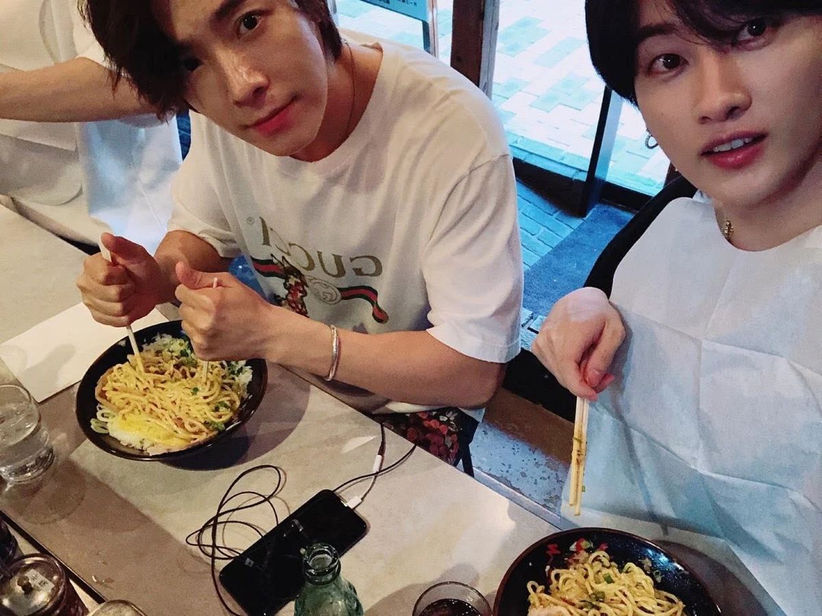 ★2日目

スジュのペンミ、私だけ夜の部外れたからホテルに戻る途中に食べま...