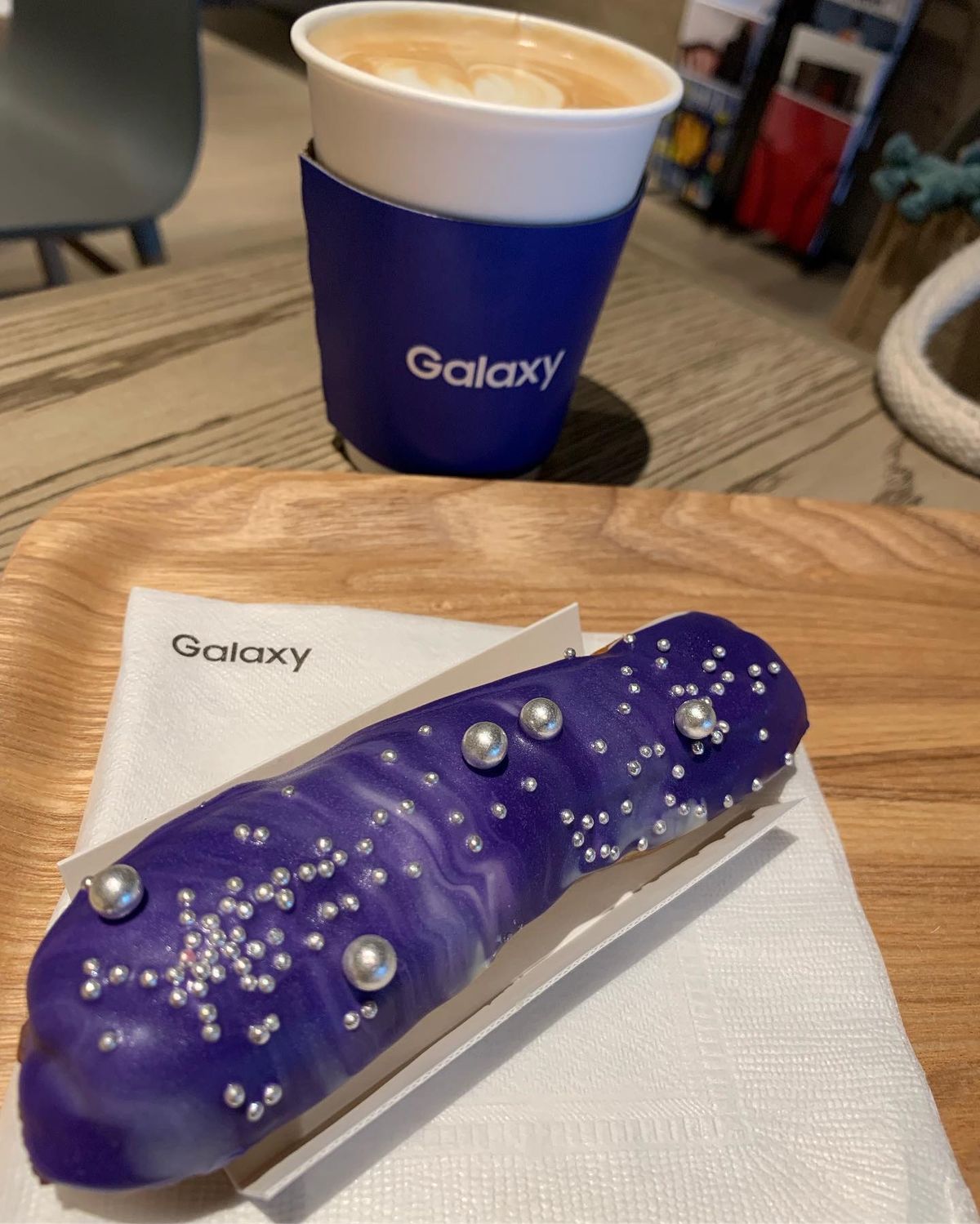 ★3日目

GALAXY Showcase で遊んだ後はカフェでまったり☕...