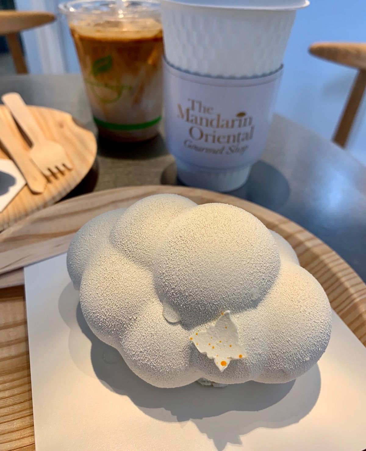 ★2日目

10時半から行ってきました。

念願のkumo食べれた😆💕マン...