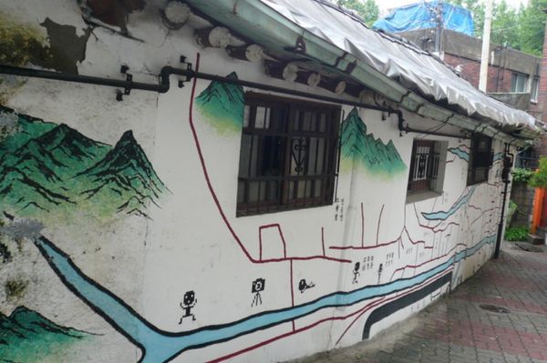 大韓民国 (韓国)・ソウル「韓国」の写真：★2日目

《三清洞》へ。

まずは路地...