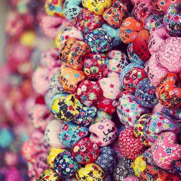 日本・愛媛県「Mar. 2021 愛媛県　松山の旅」の写真：圓満寺のお結び玉
願いをお結び玉に書き込...