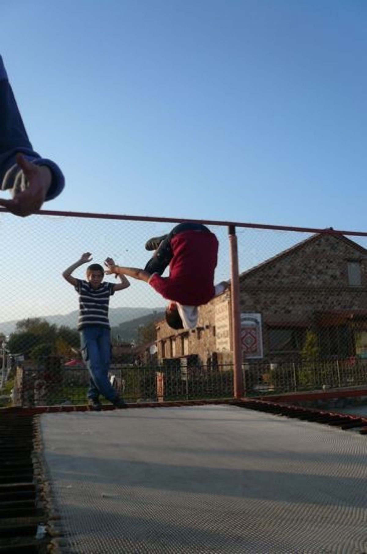 ★2日目

夕食まで時間があったのでこの地下道を通って道を渡って海へ。

...