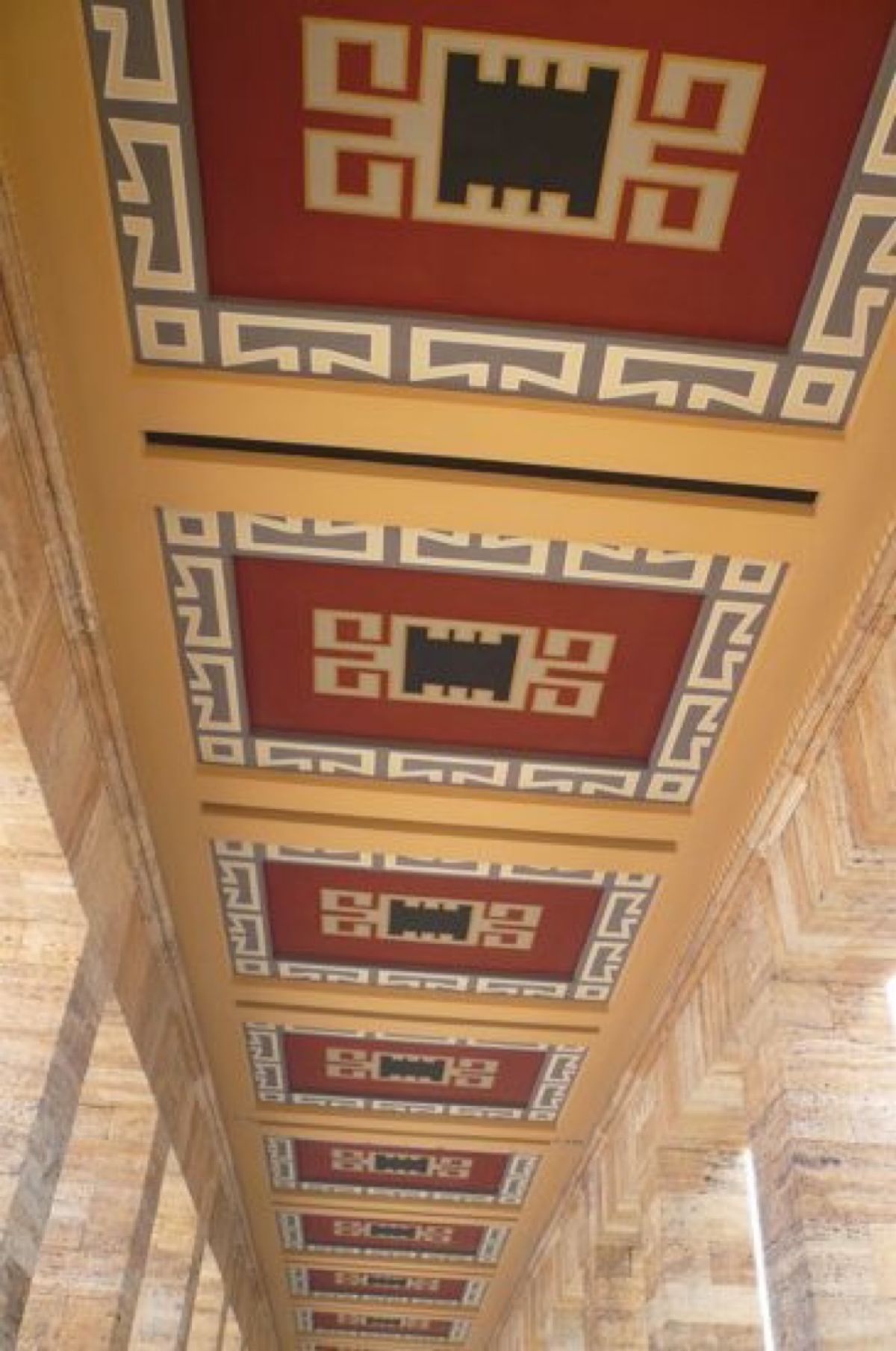 ★6日目

アタチュルク廟の中。

広いです。当時の物も展示してありました。