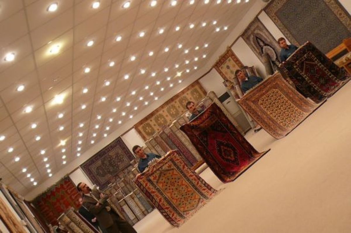 ★5日目

素敵な洞窟ホテルと名残惜しいのですが移動です。
まずは絨毯屋さ...