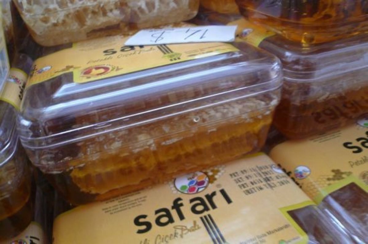 ★4日目

パレッカムからコンヤへ移動です。
移動途中、パーキングで休憩。...