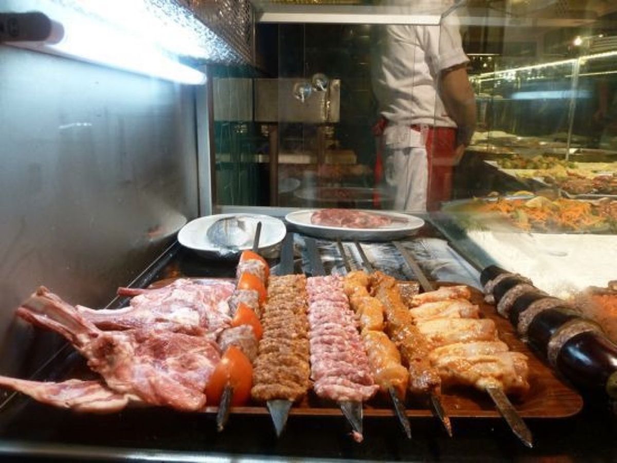 ★6日目

何か買い食いしたいけどお腹いっぱいで食べれないので、街中散策。...