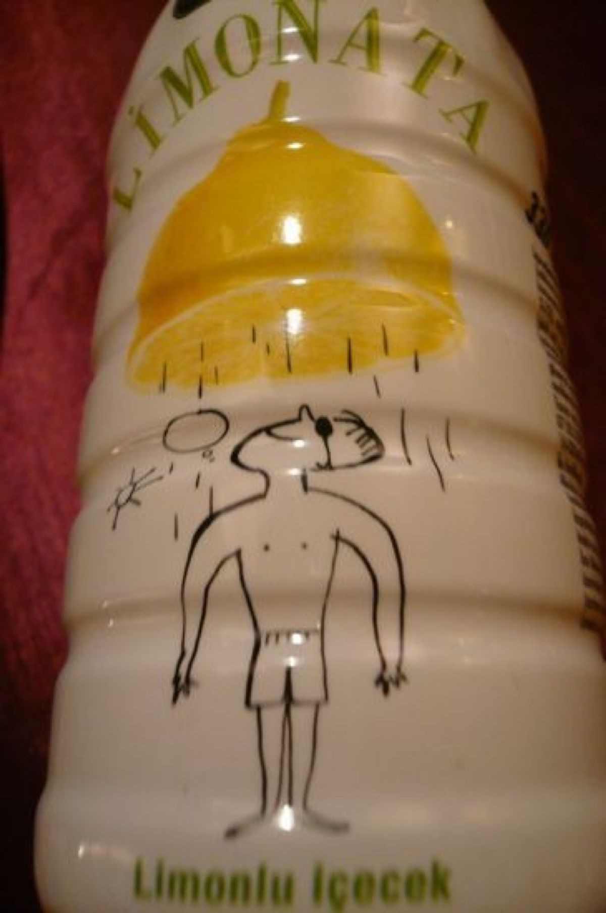 ★4日目

部屋に戻り友達がシャワーしている間、スーツケースの整理をせずド...