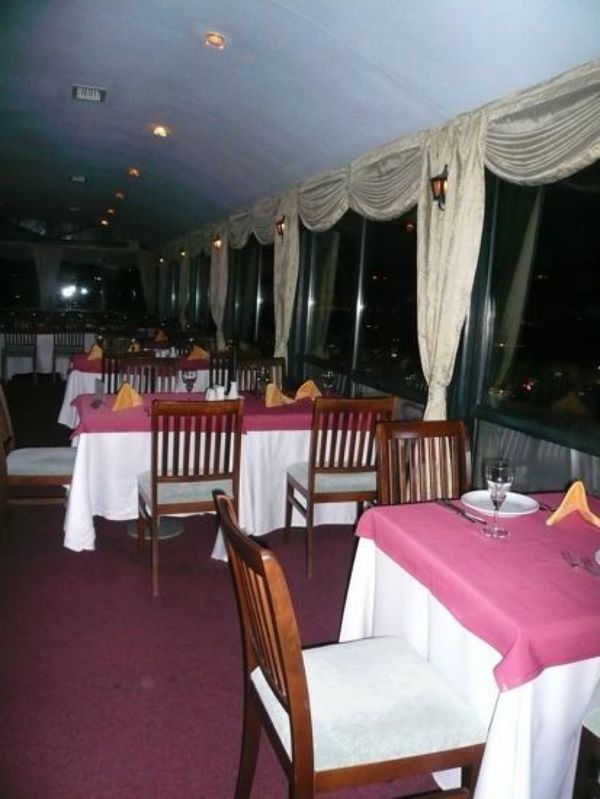 トルコ・トルコ「トルコ」の写真：★6日目

ホテルの最上階で夕食です。暗...