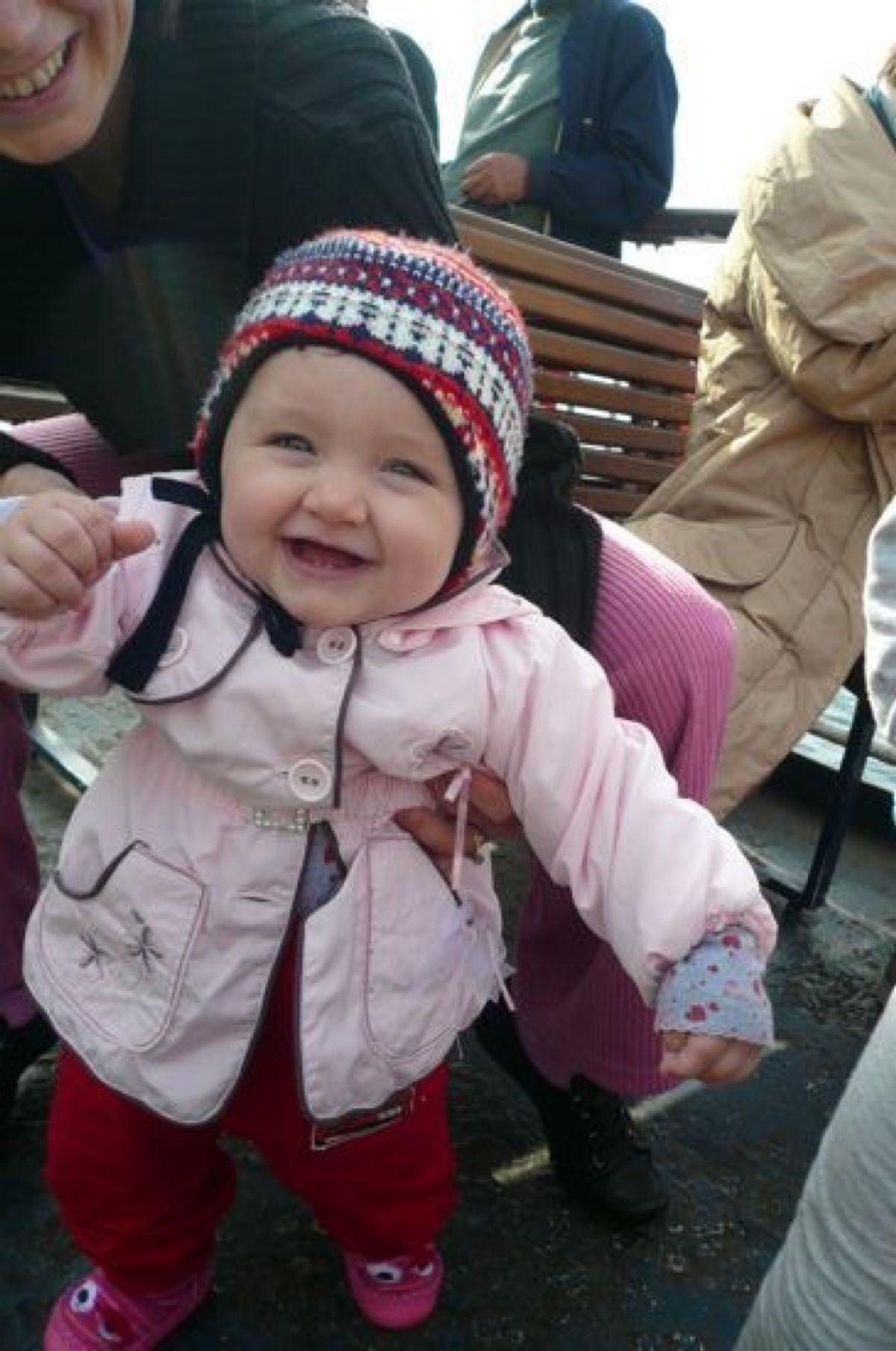 ★2日目

ランチ後は、ダーダネルス海峡をフェリーで渡ります。
乗ってる時...