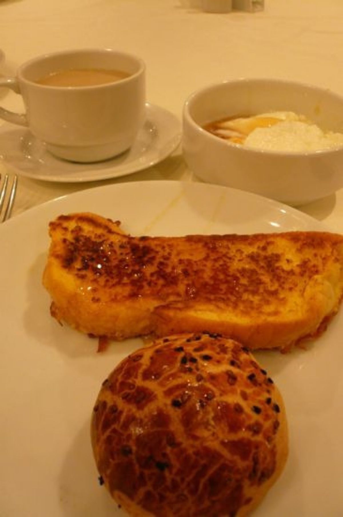 ★3日目

夕食はやはり期待出来ず。

朝食は、ヨーグルトが美味しかった🎶...
