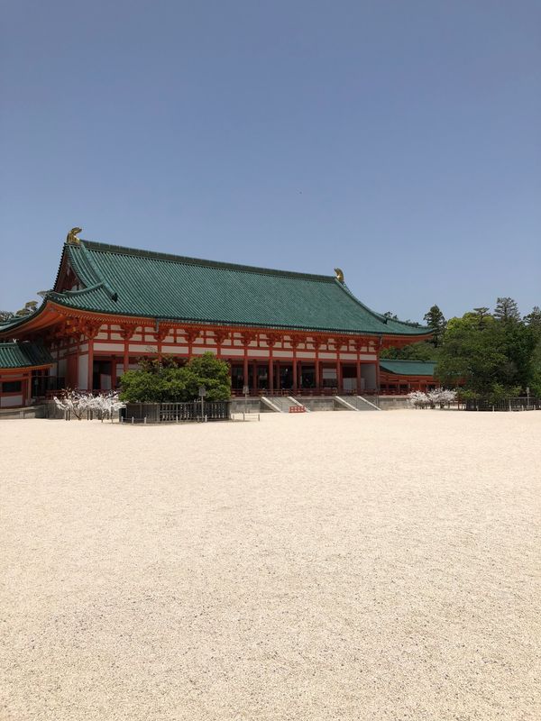 日本・京都府「そうだ京都へ寄り道の旅」の写真：平安神宮、八坂神社