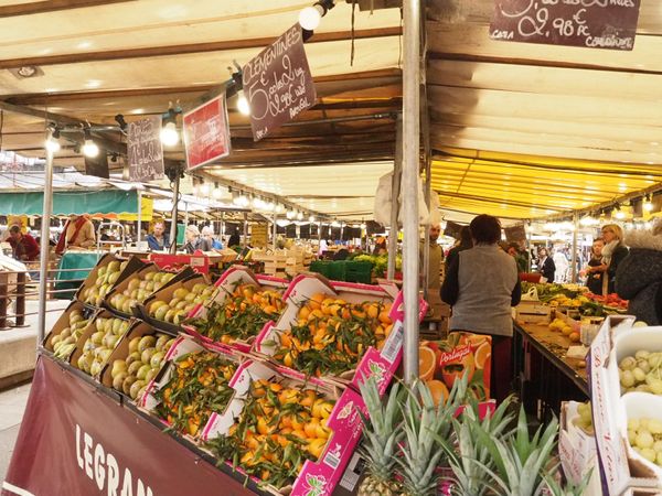 アイスランド・レイキャビク「ヨーロッパ3カ国」の写真：海外に行くと地元のスーパーや市場は必ず行きたい