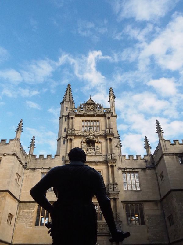 アイスランド・レイキャビク「ヨーロッパ3カ国」の写真：Oxfordへ
ハリポタ、ロケ地にもつい...