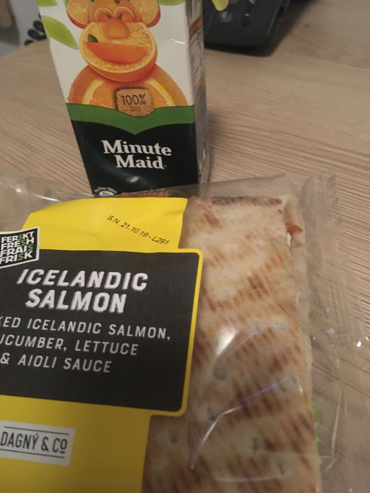 おまけ　アイスランド編
やっぱり物価の高さに驚愕

コンビニでオレンジジュ...