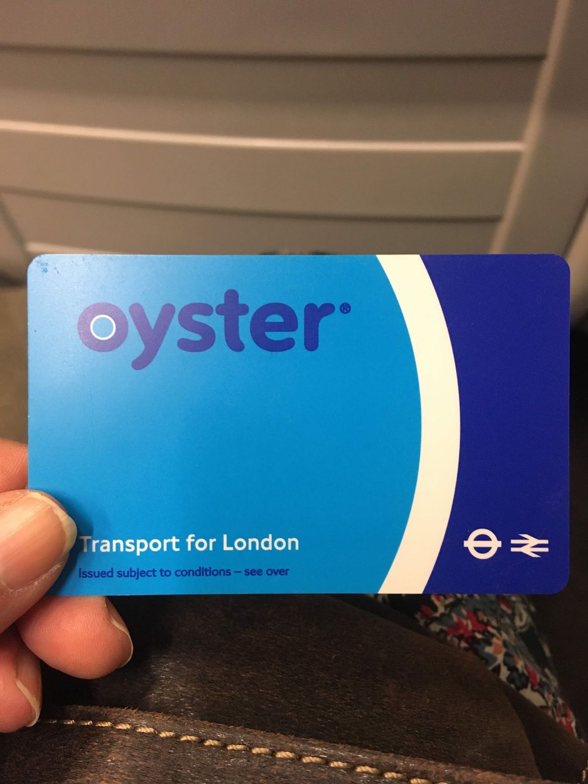 駆け足のパリのあとロンドンに戻る。
ルーフトップバスの夜景観光、10月のこ...