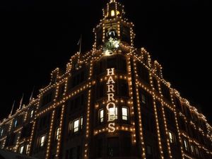 駆け足のパリのあとロンドンに戻る。
ルーフトップバスの夜景観光、10月のこ...