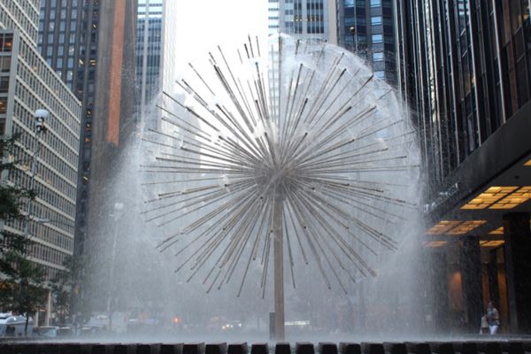 アメリカ(米国)・ニューヨーク「二度目のアメリカはNY」の写真：5番街はショーウィンドウを眺めて歩くだけ...