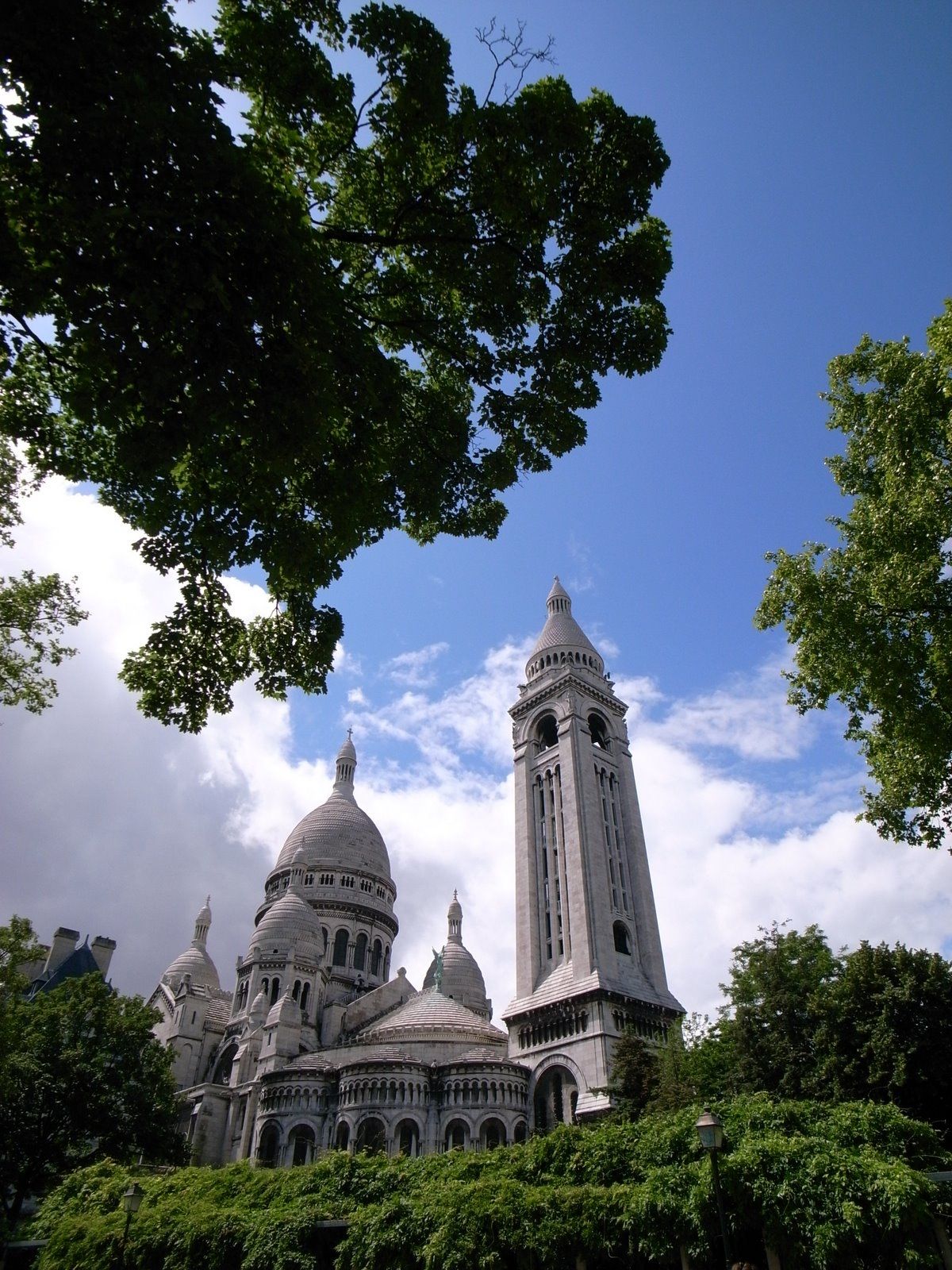 8日はまた街を歩き、教会に入り、美術館に入り、街を歩き、丘を登り、ひたすら...