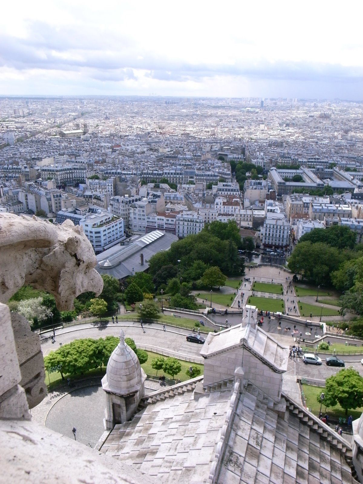 8日はまた街を歩き、教会に入り、美術館に入り、街を歩き、丘を登り、ひたすら...