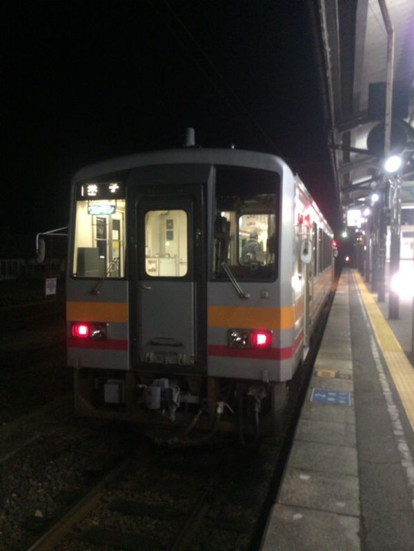 日本・島根県「急に休みが取れたので山陰とちょっとだけ山陽」の写真：途中新見駅で乗り継いで、一気に日本海側米...