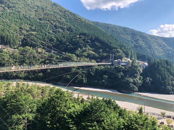 日本・奈良県「谷瀬の吊り橋」の写真
