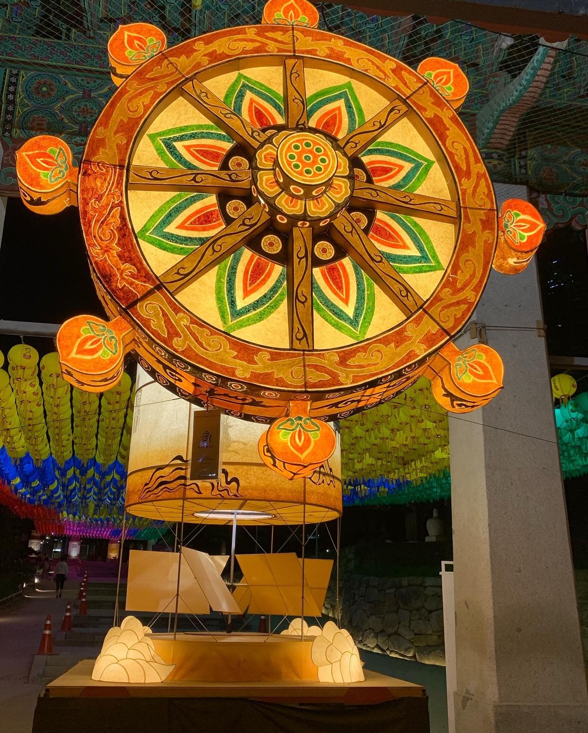 ★1日目

今回初めてグローバルで参加。

20時から座席抽選。

20時...