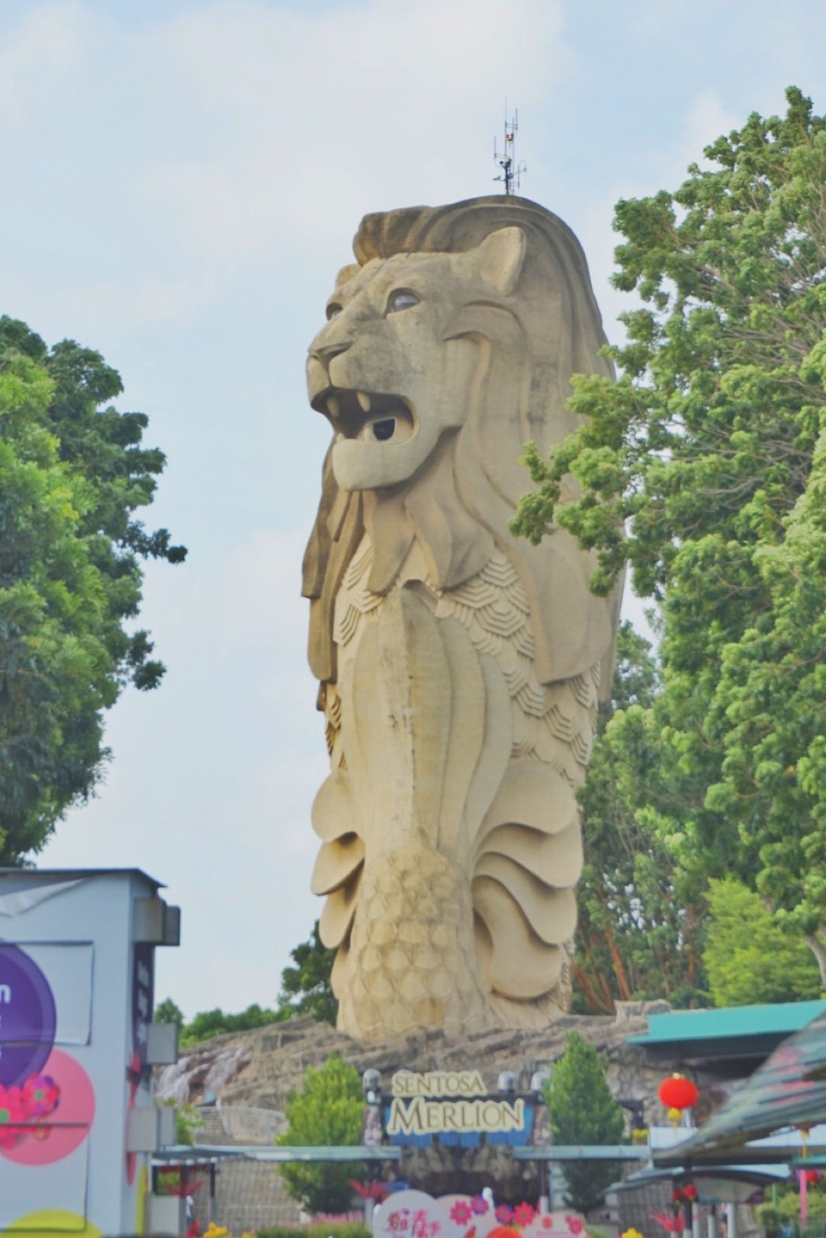 12nd Feb. 2017 pic📷

Sentosa Merlion🦁...