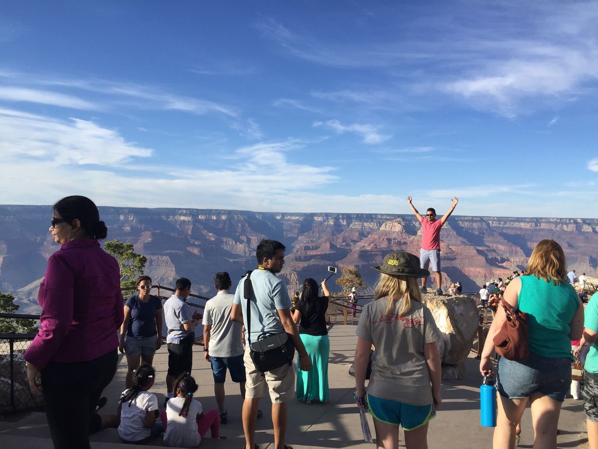 Grand Canyon VillageのBright Angel Lod...