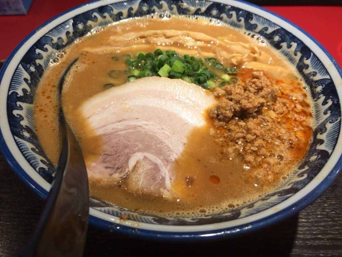 松本の締めは麺匠佐蔵さんでラーメン。
お蕎麦じゃないんだ。。と言うツッコミ...