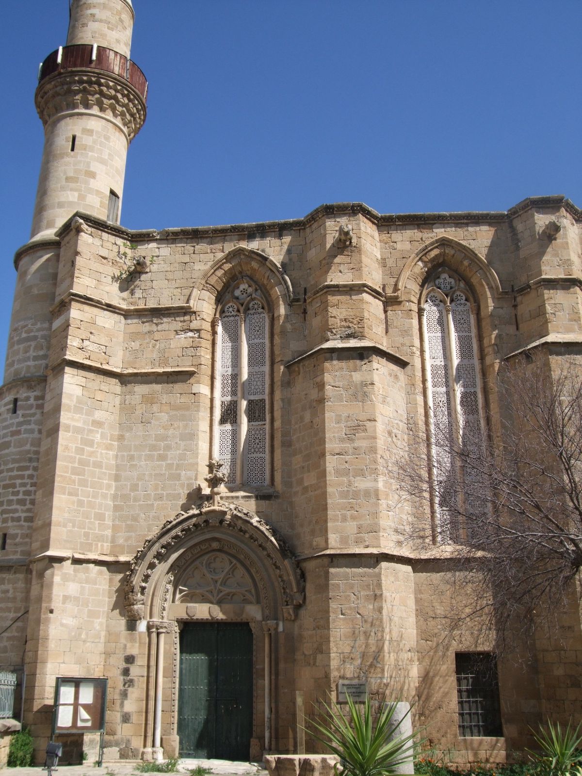 北キプロス側　こちらではニコシアをレフコーシャという
昔の隊商宿を改装した...